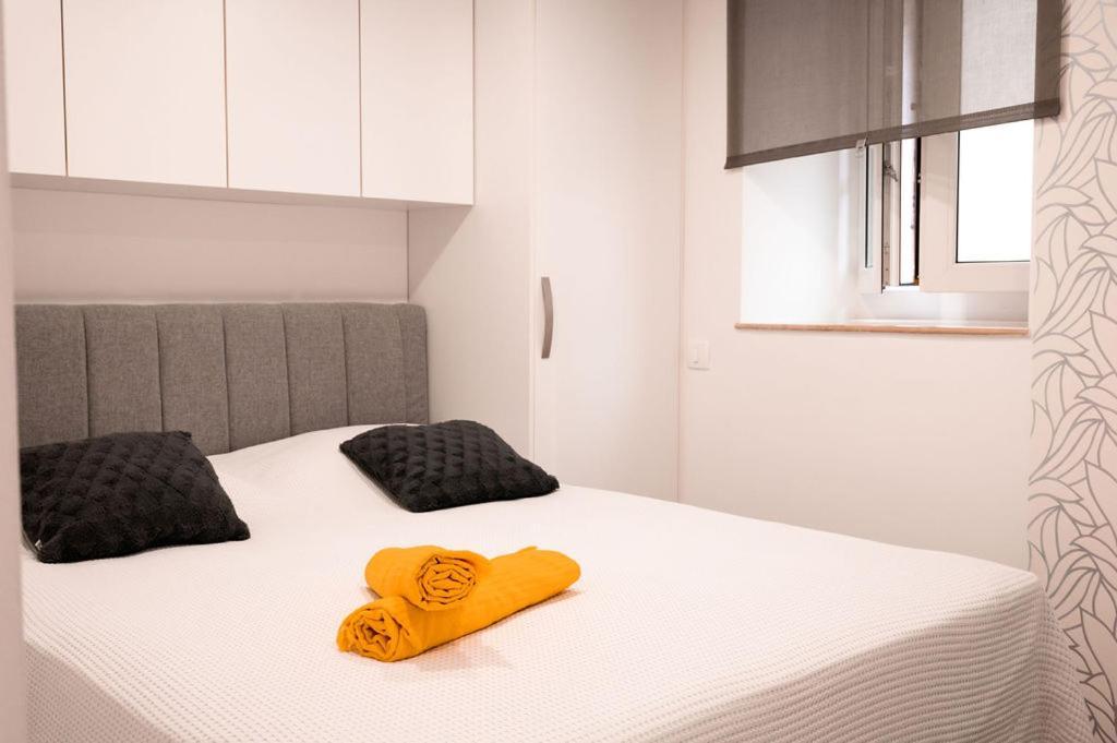 Epi - Edina Prava Izbira Apartment Izola Luaran gambar